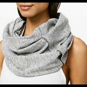 Lululemon Vinyasa Scarf